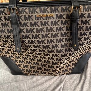 Michael Kors Tote